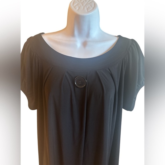 Tiana B Short Sleeve Flowy Midi Dress Size XL Black Round Neck Button Detail - Picture 3 of 11